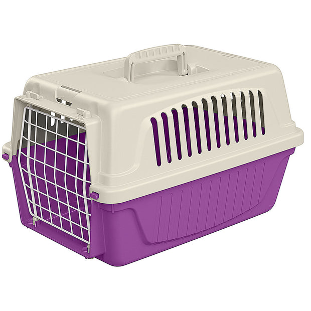 Cat carrier outlet with shoulder strap